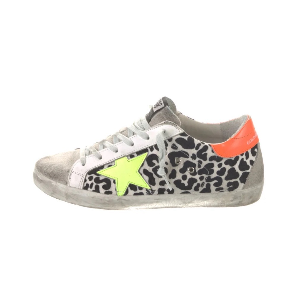 💯 Authentic Golden Goose Superstar Sneakers